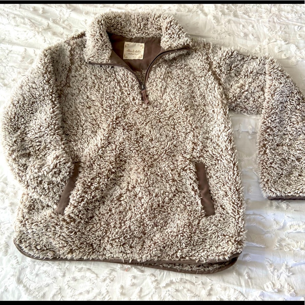 Sherpa quarter-zip w/ Pocket